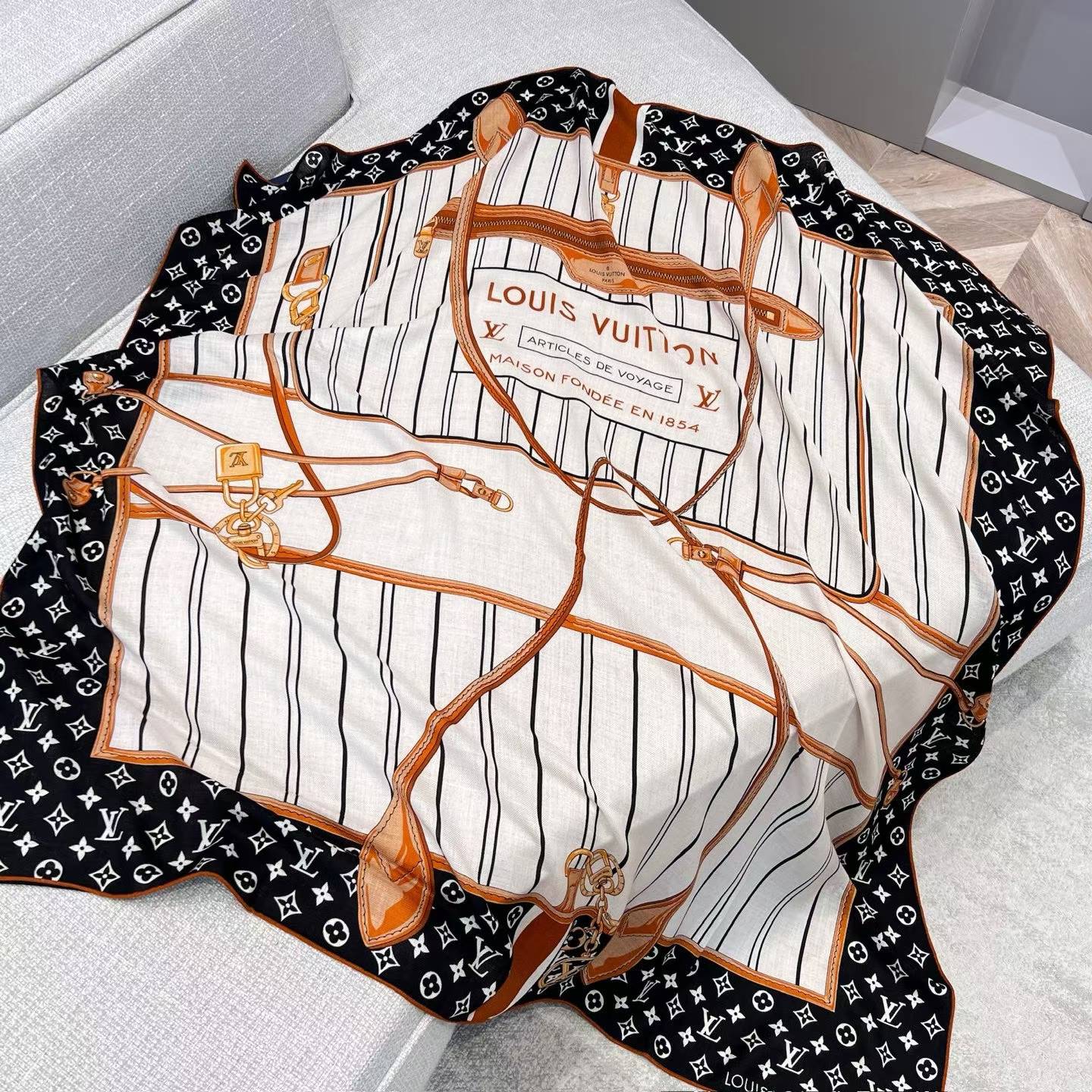 Louis Vuitton Square silk scarf view 7