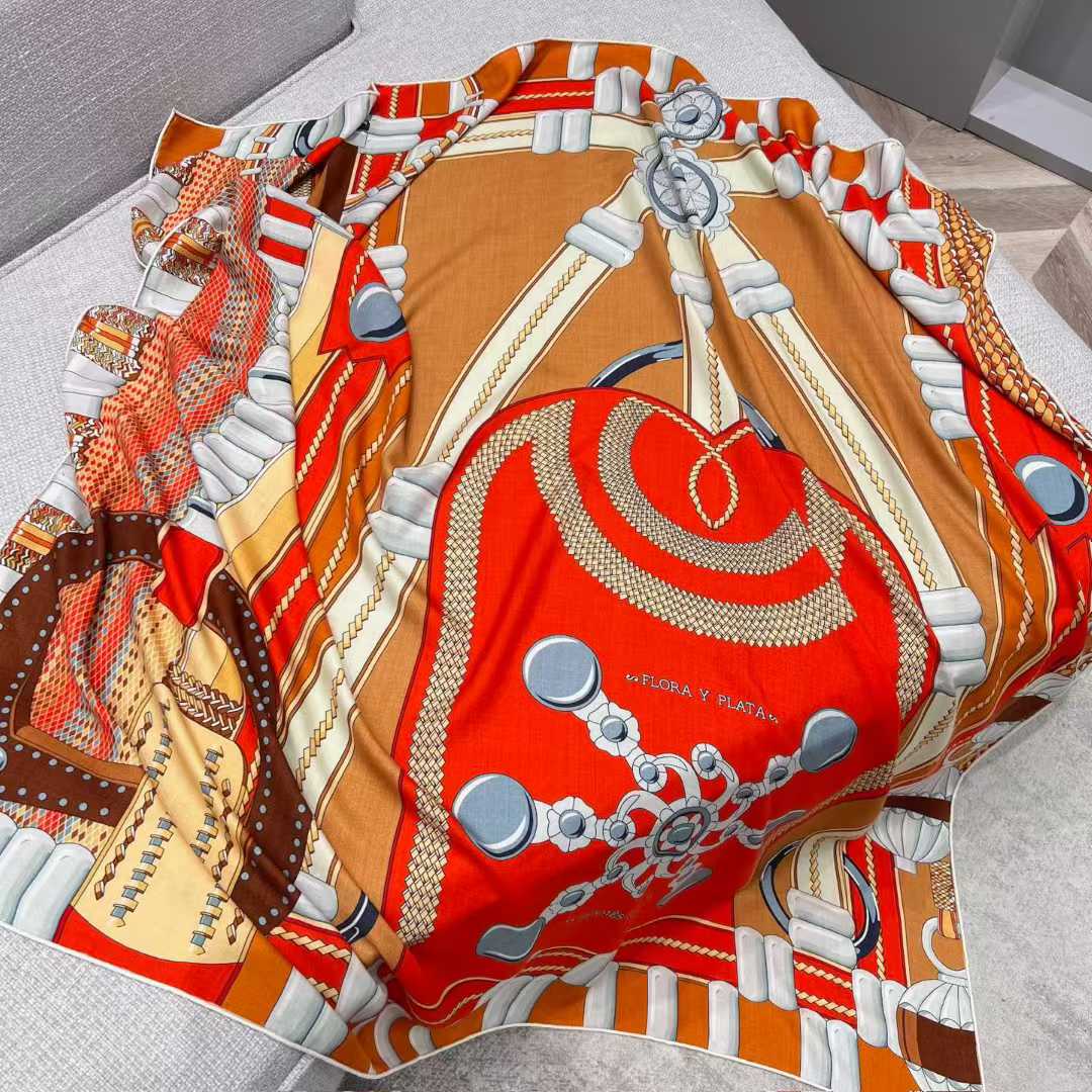 Hermès Square silk scarf view 14