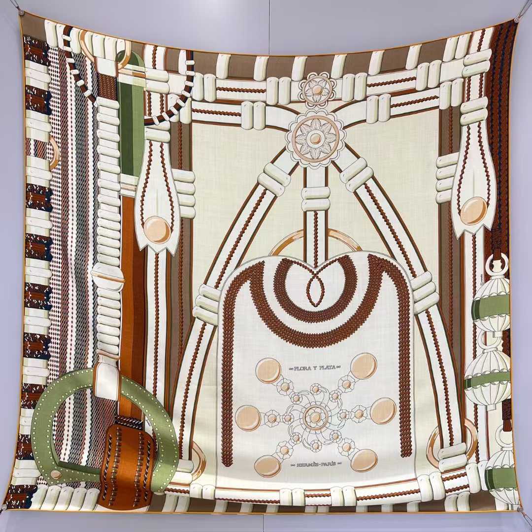 Hermès Square silk scarf view 2