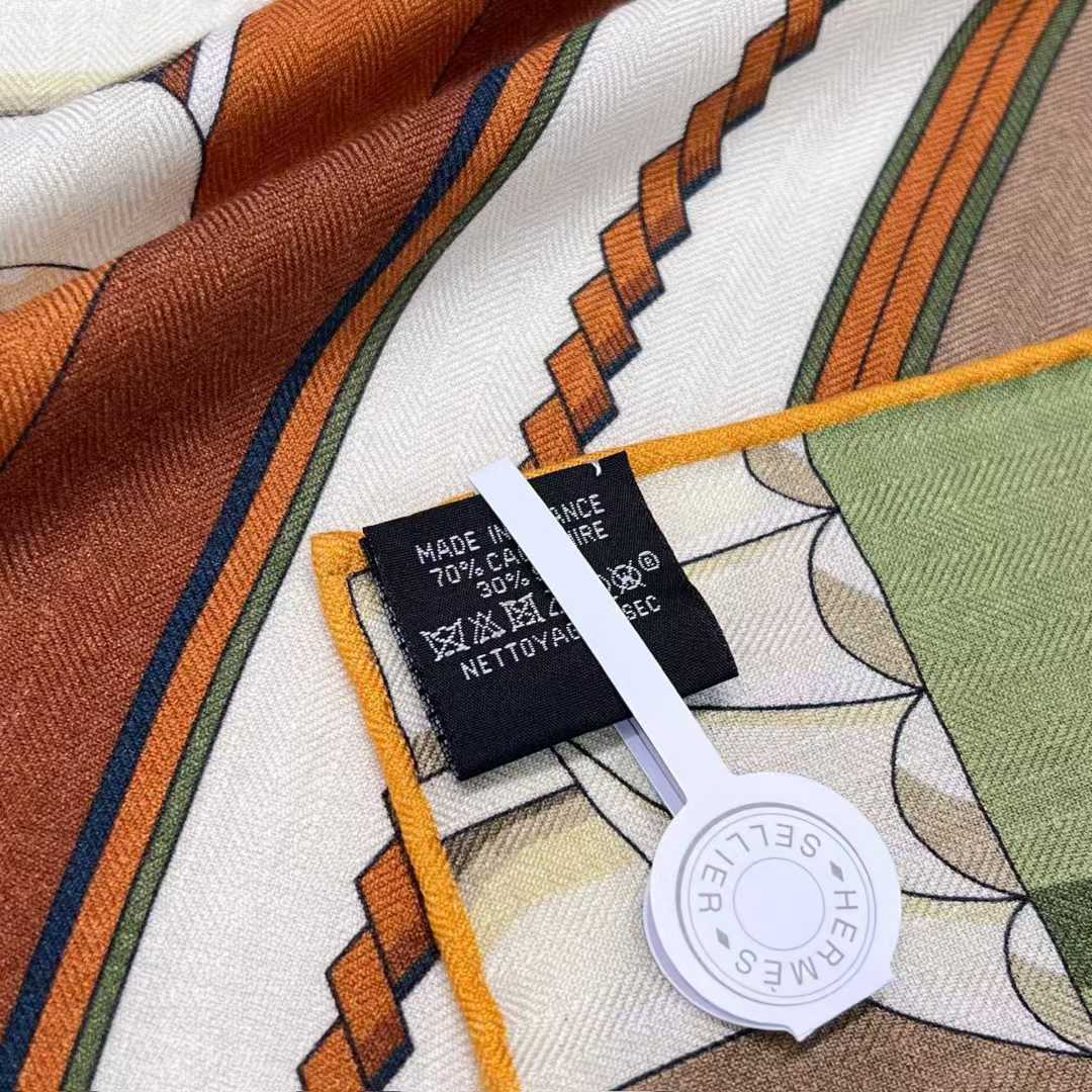 Hermès Square silk scarf view 6