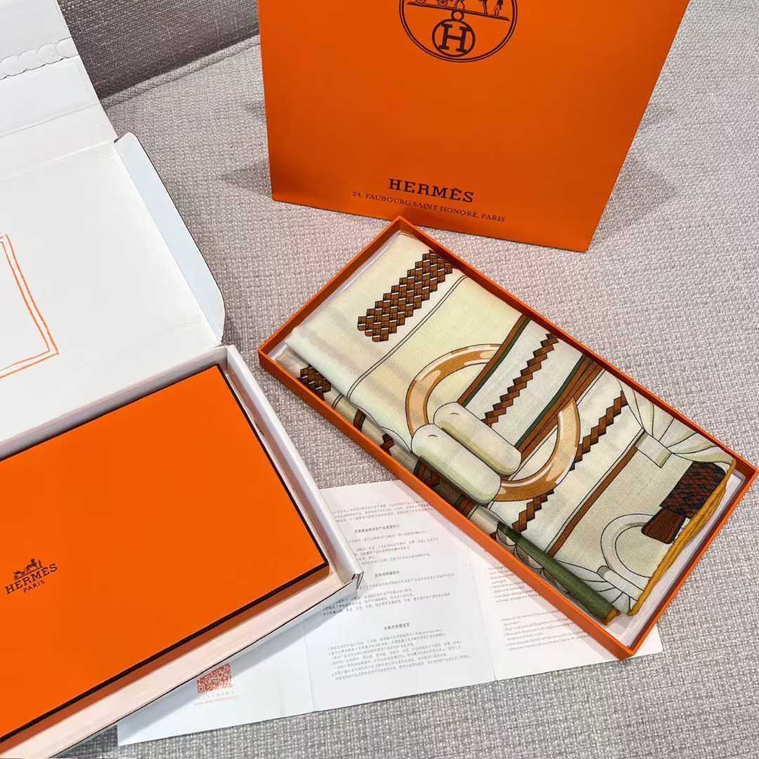 Hermès Square silk scarf view 8