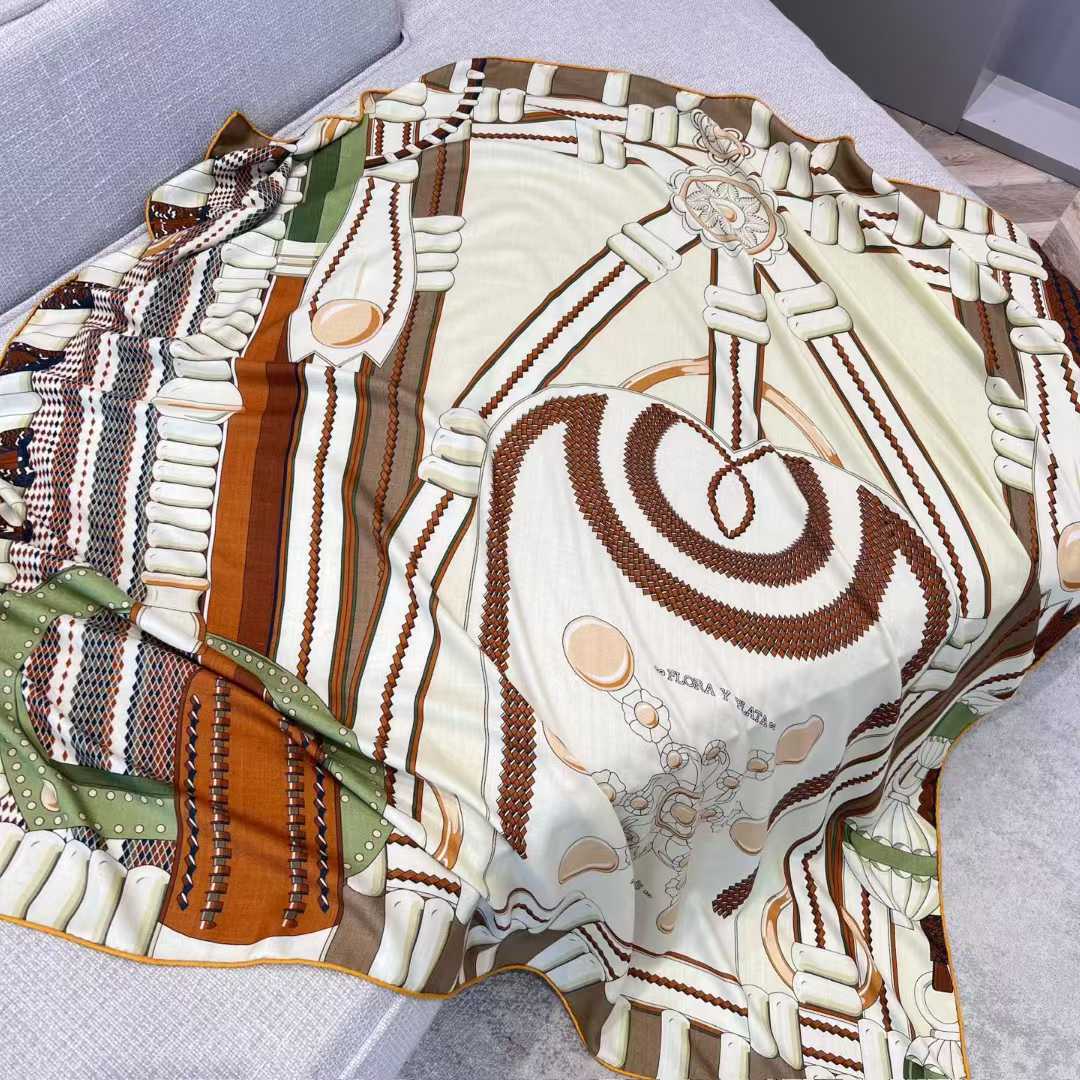 Hermès Square silk scarf view 9
