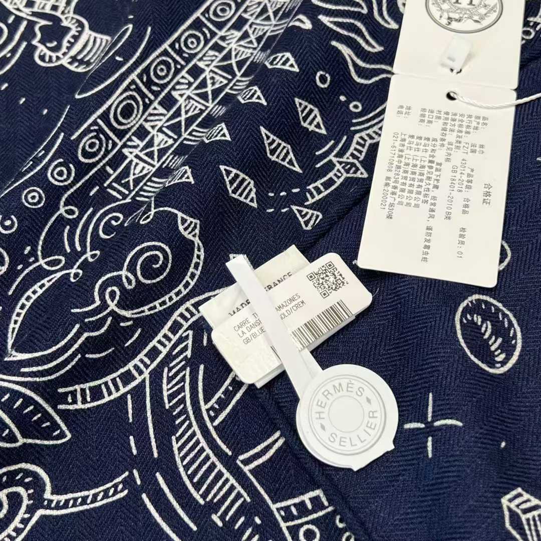 Hermès Square silk scarf view 6