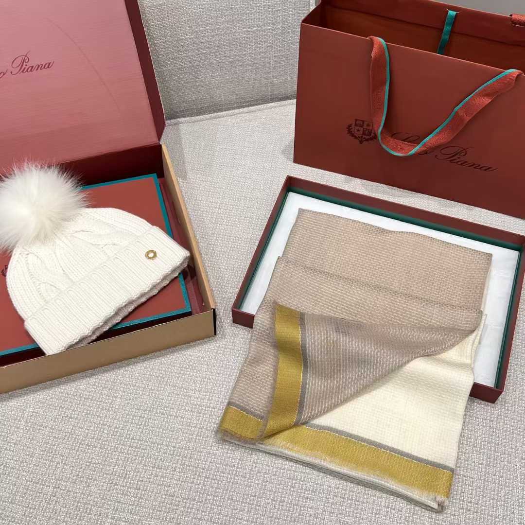 Loro Piana Scarf view 17