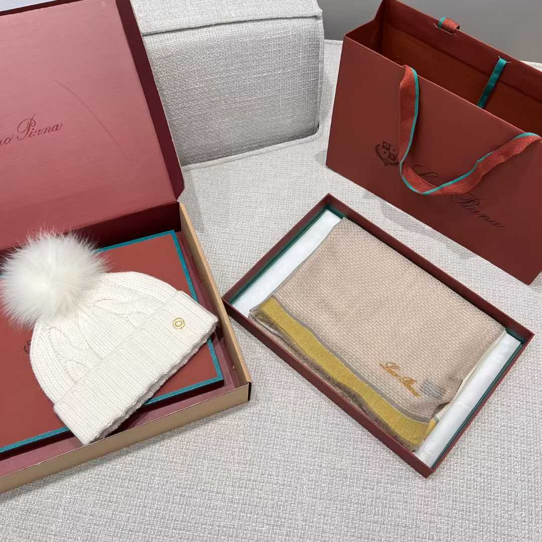 Loro Piana Scarf view 18