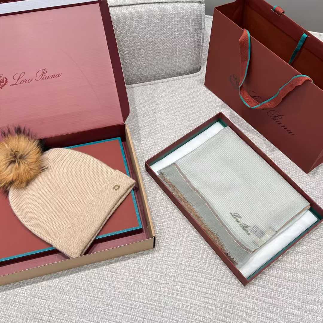Loro Piana Scarf view 9
