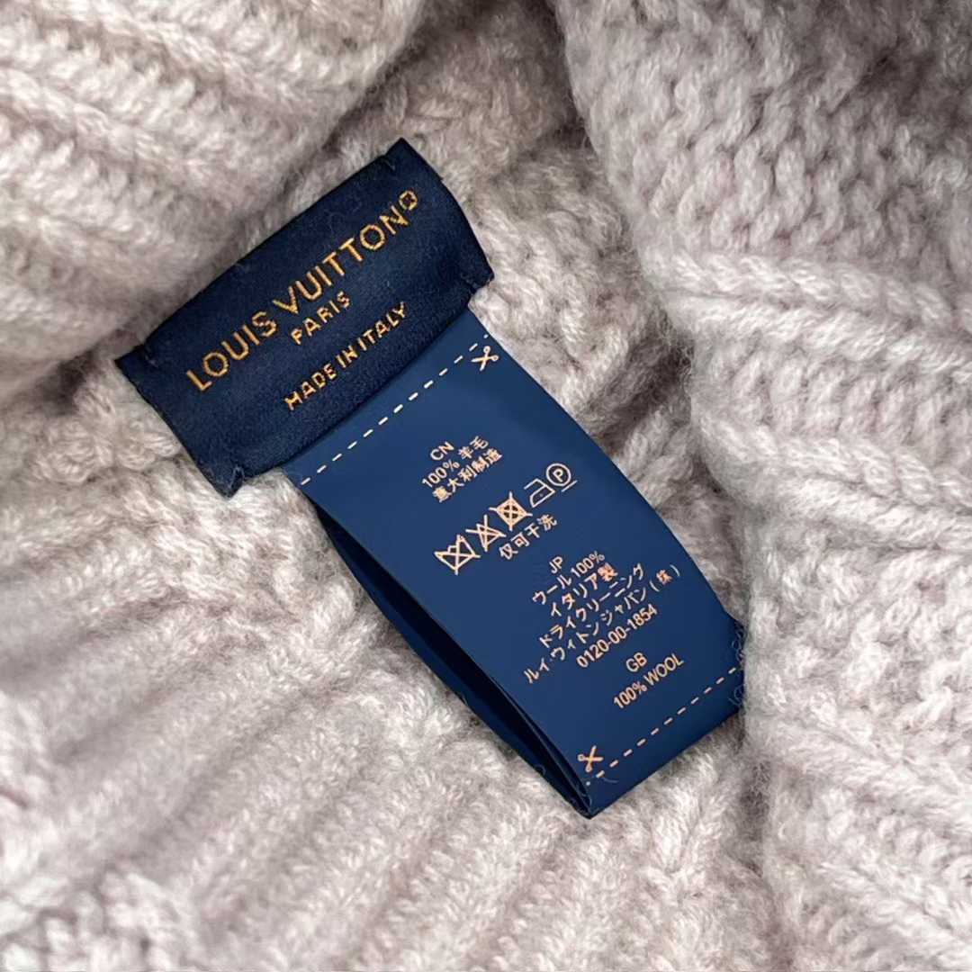 Louis Vuitton Only Mini Cabl view 10