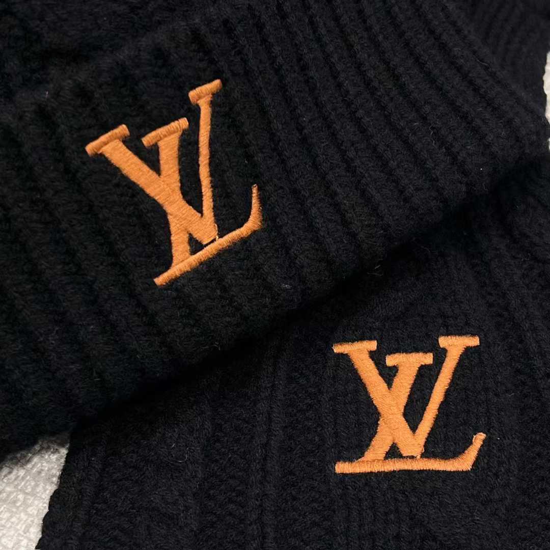Louis Vuitton Only Mini Cabl view 17