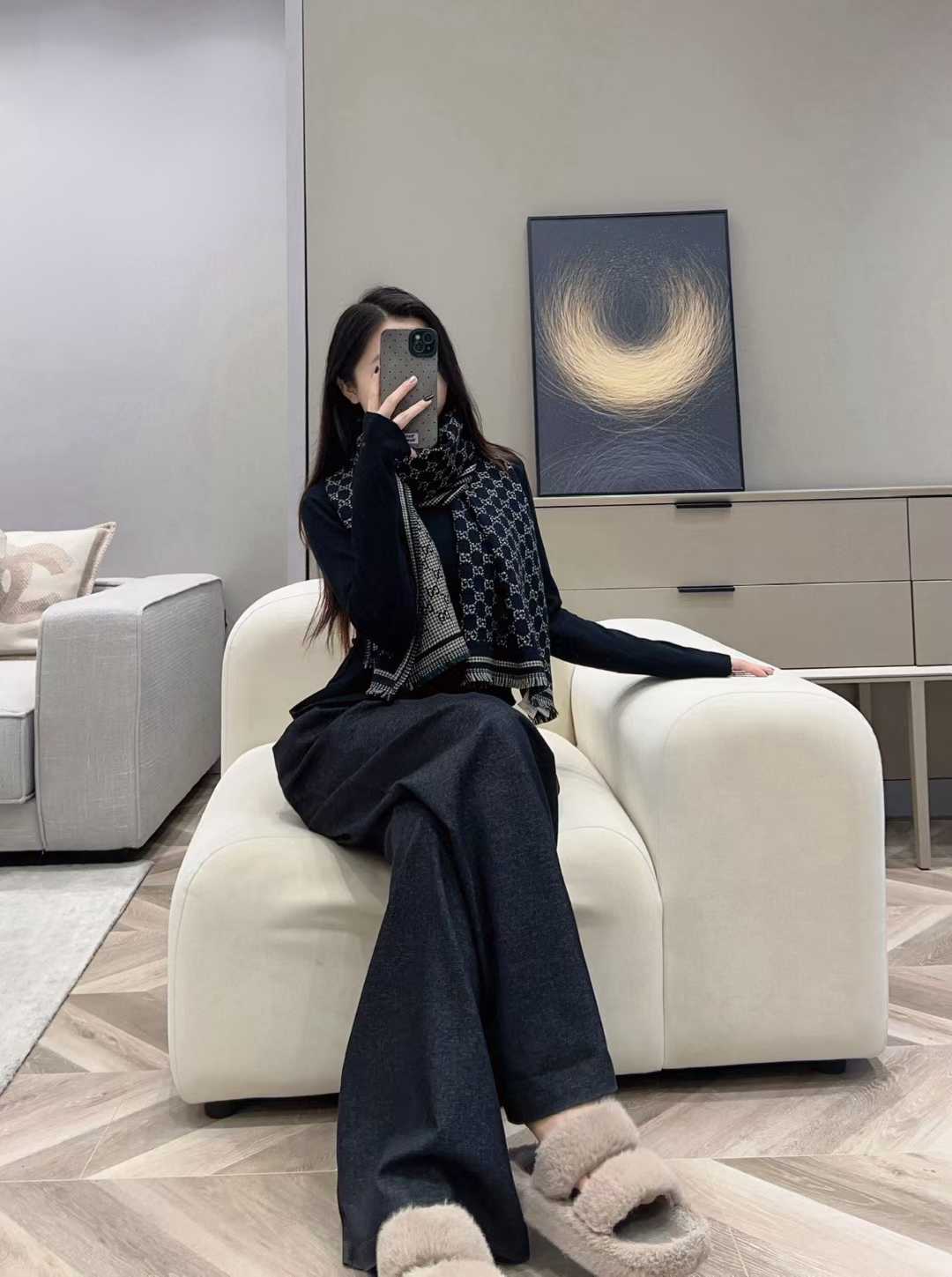 Gucci Scarf view 17