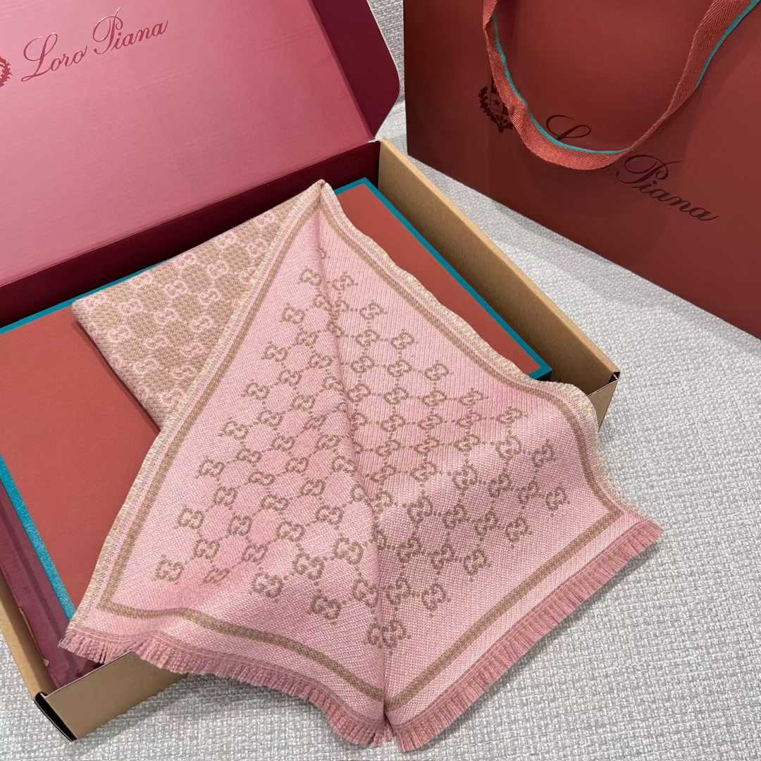 Gucci Scarf view 25