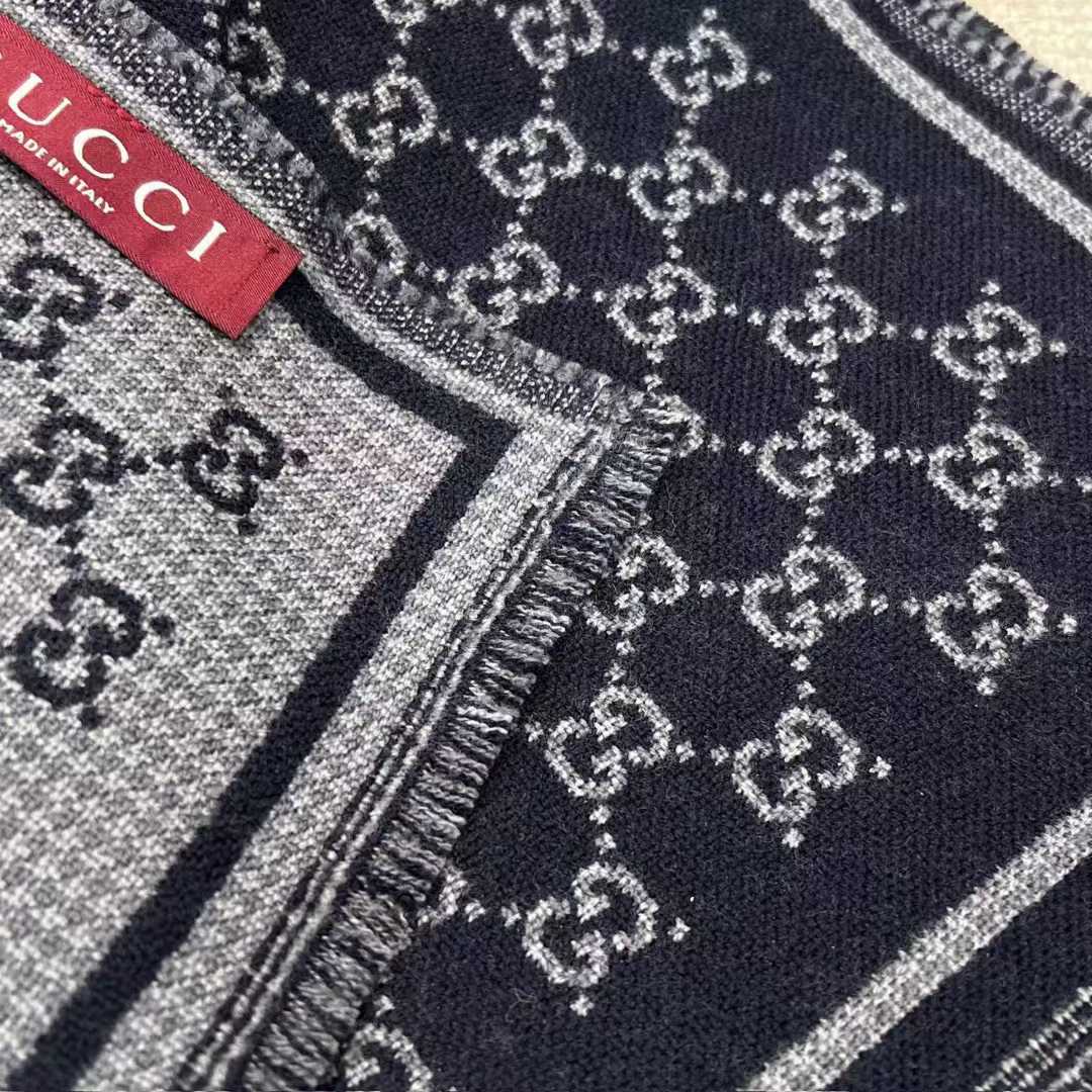 Gucci Scarf view 5