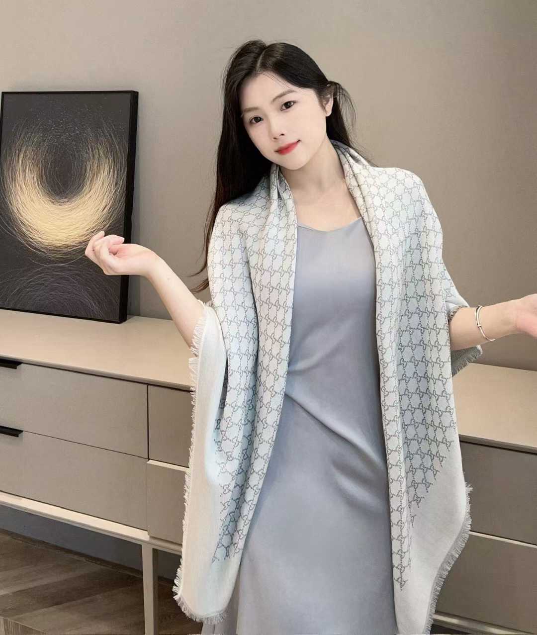 Gucci Shawl view 10