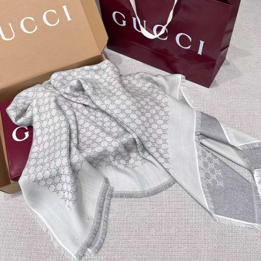 Gucci Shawl view 15