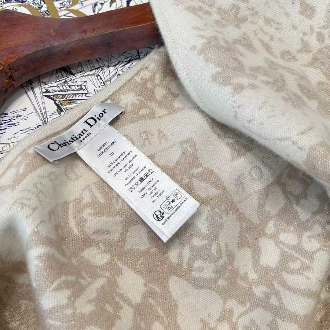 Dior Shawl view 4