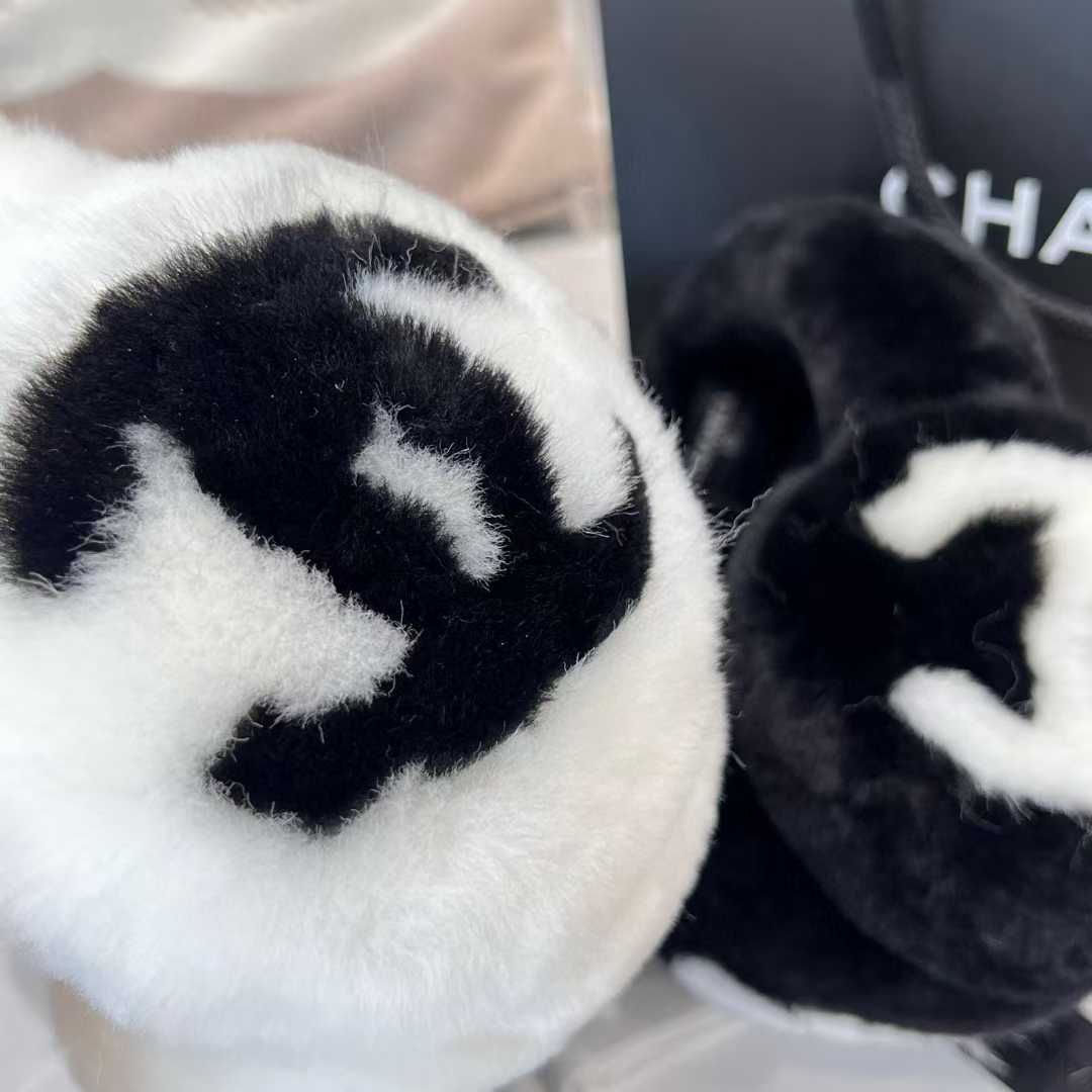 Chanel Ear shield view 5