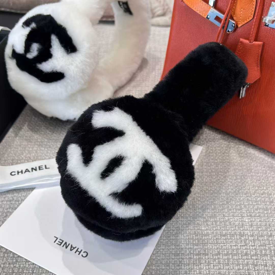 Chanel Ear shield view 8