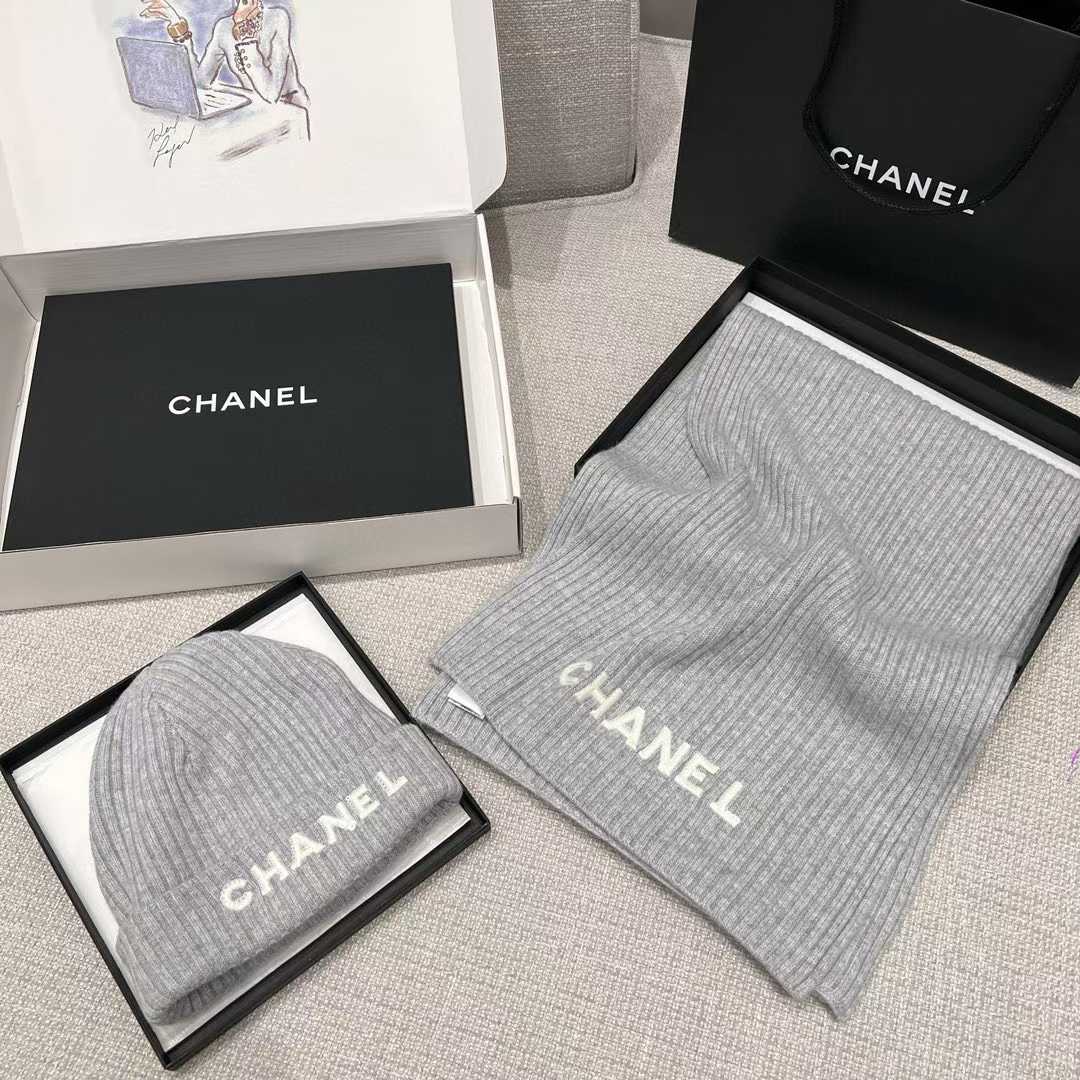 Chanel Scarf + cold hat view 18