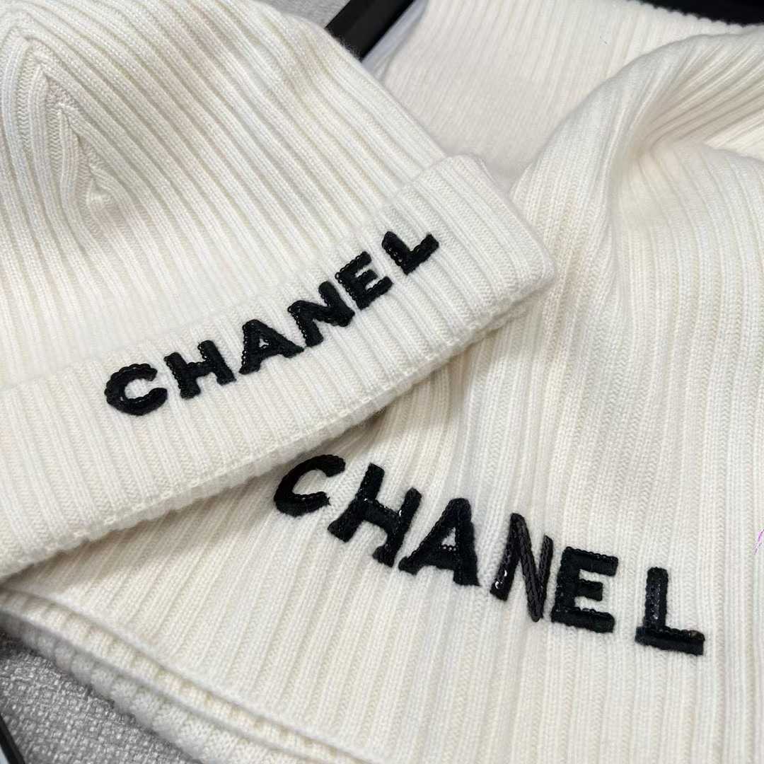 Chanel Scarf + cold hat view 8