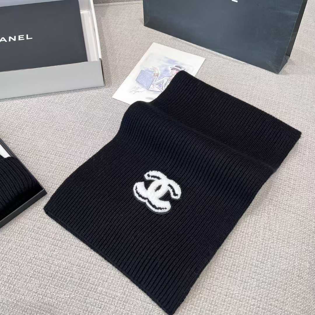Chanel scarf and cold cap view 36