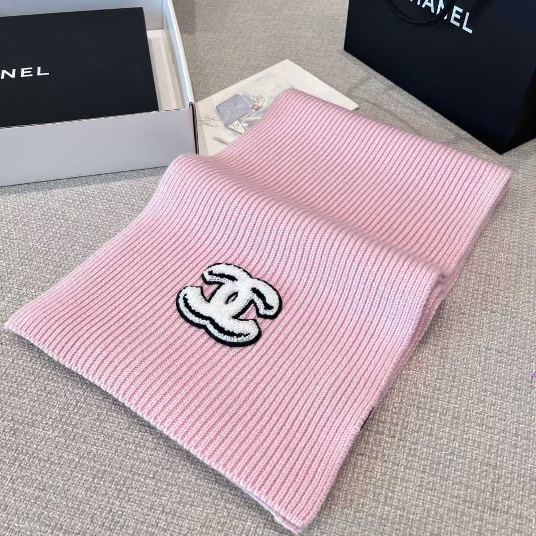 Chanel scarf and cold cap view 7