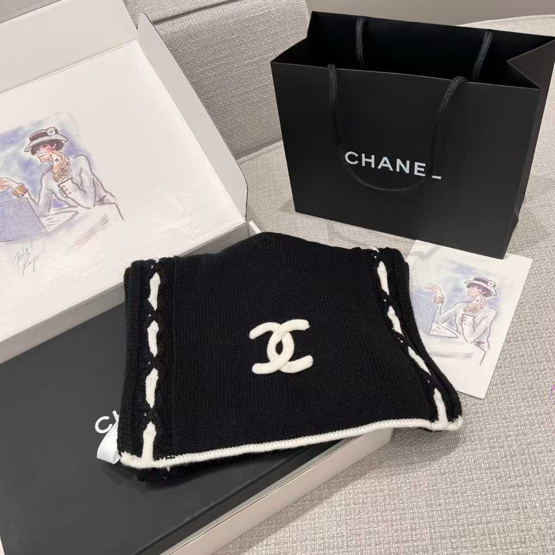 Chanel 25A scarf view 17