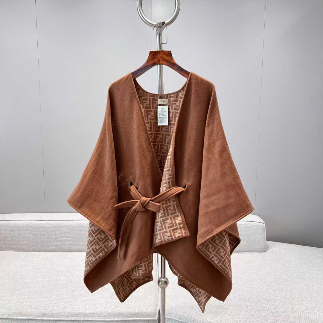 Fendi Double cloak view 10