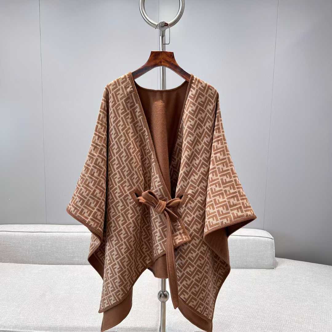 Fendi Double cloak view 11