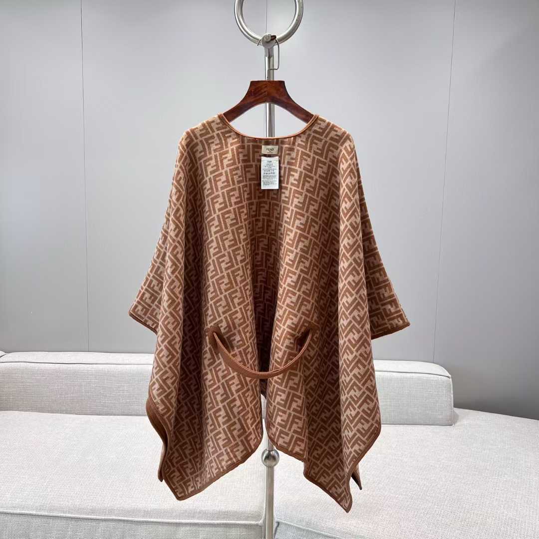 Fendi Double cloak view 12