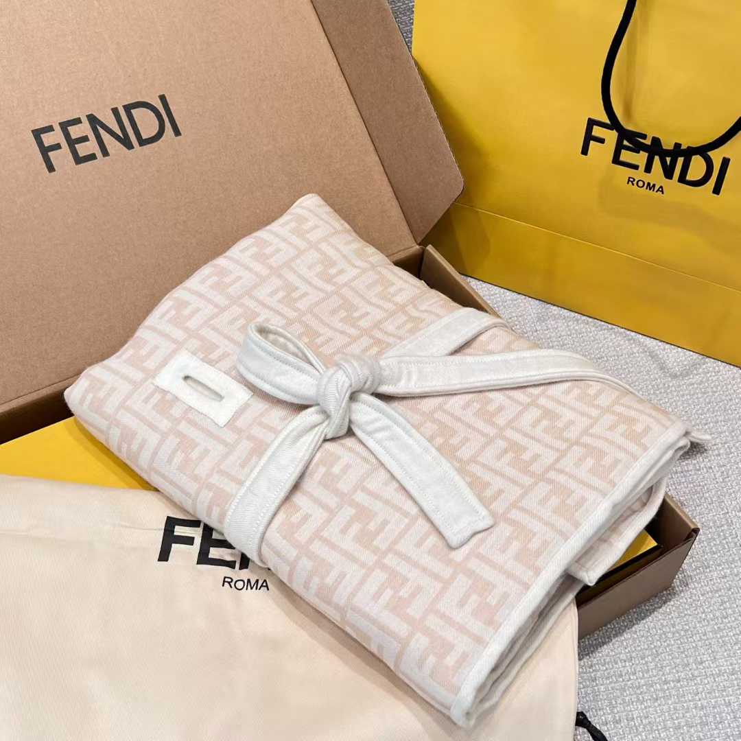 Fendi Double cloak view 6