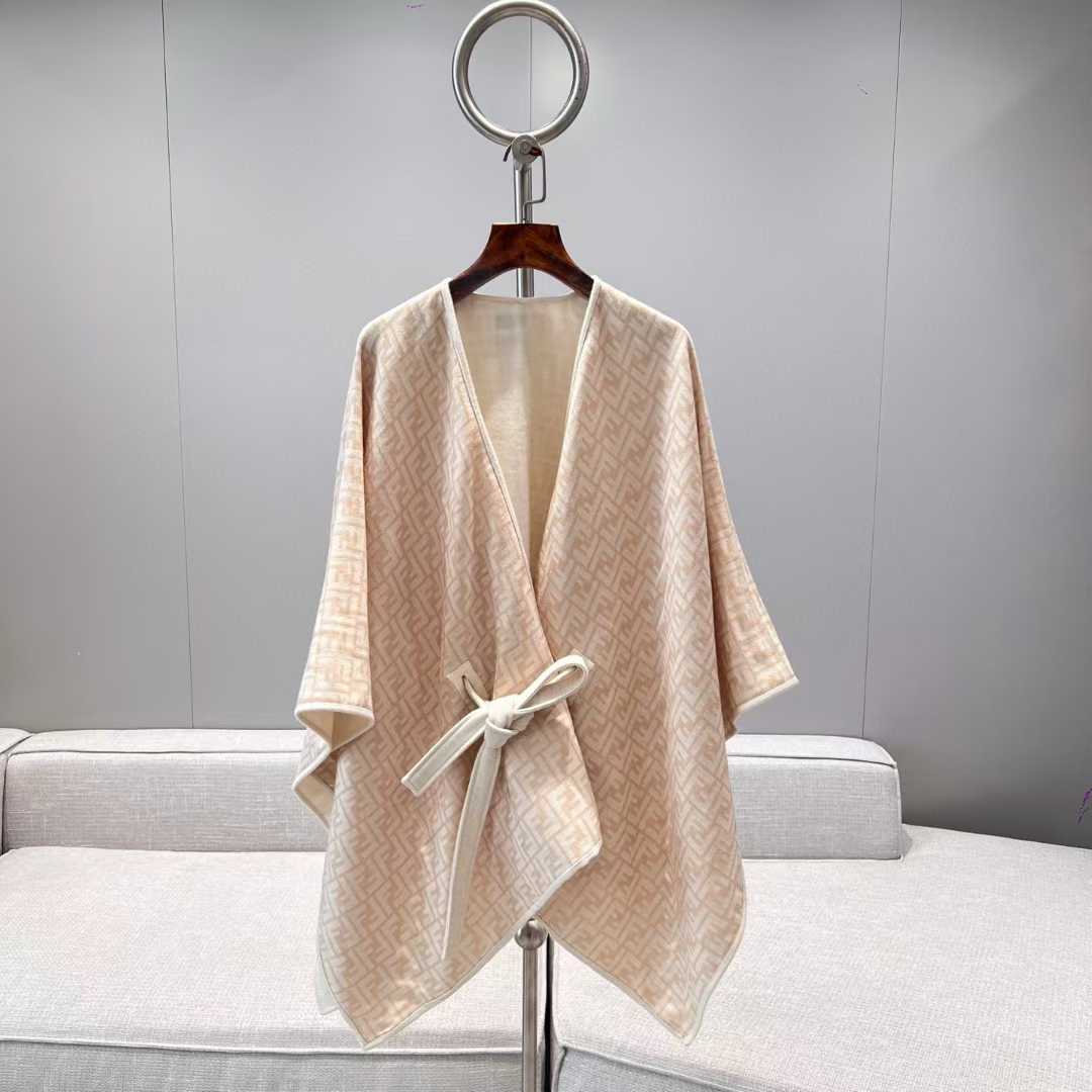 Fendi Double cloak view 8