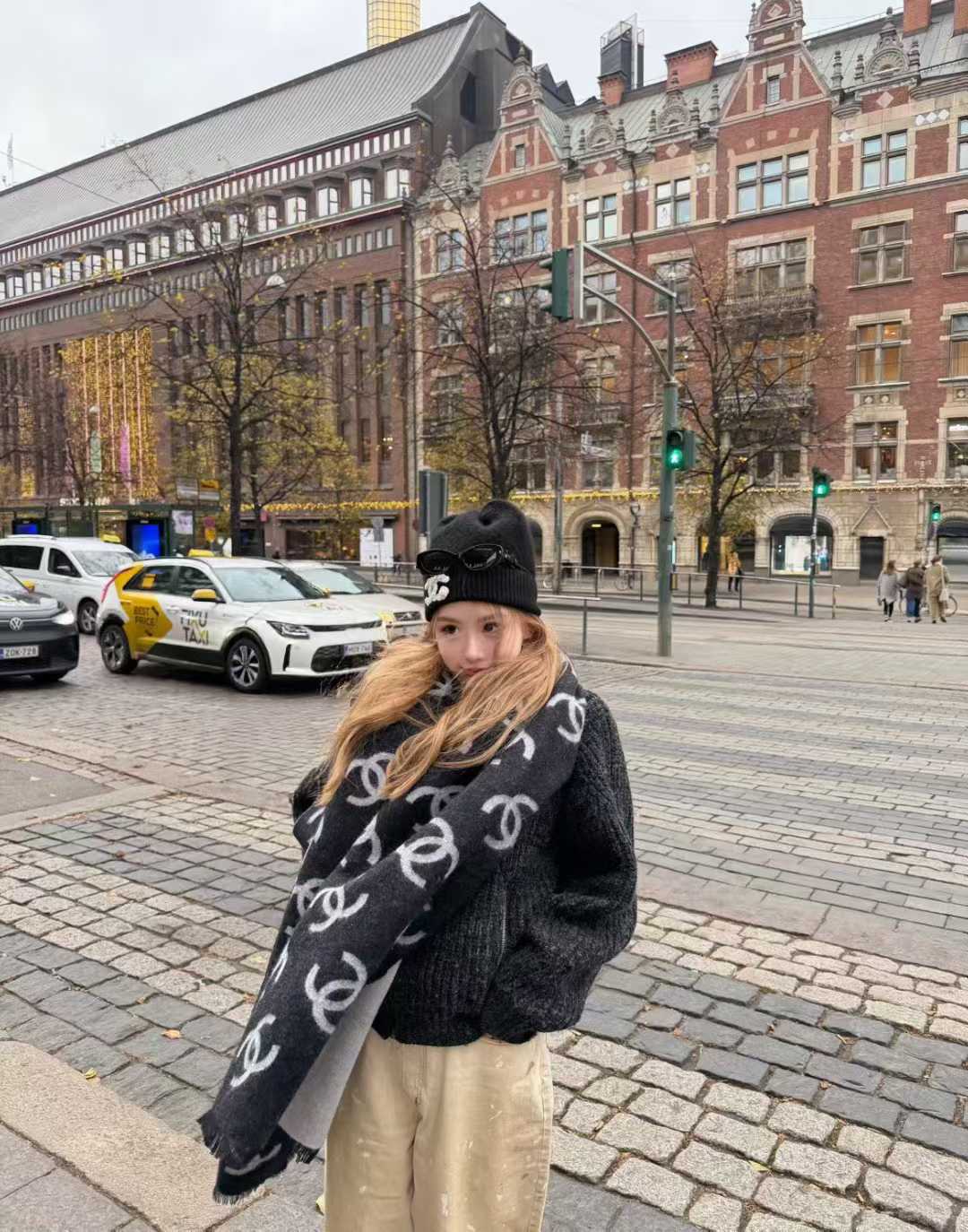 Chanel Scarf + cold hat view 10