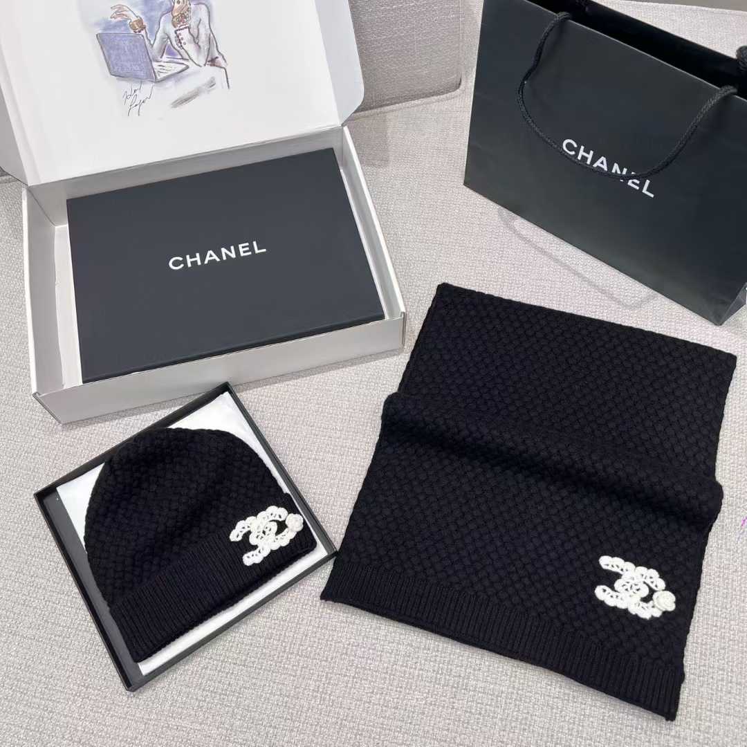 Chanel Scarf + cold hat view 12