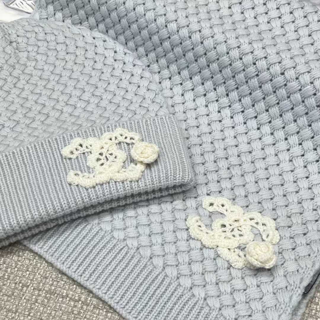 Chanel Scarf + cold hat view 25