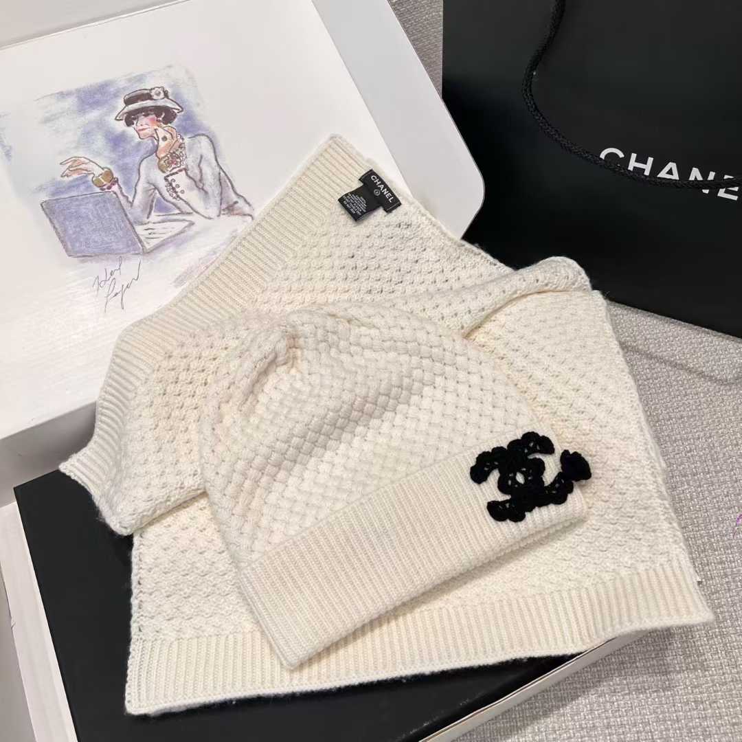 Chanel Scarf + cold hat view 3