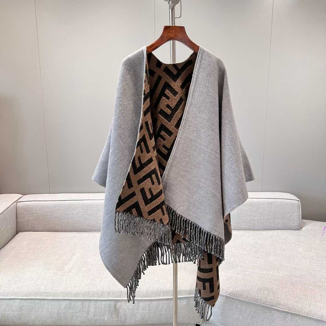 Fendi Double cloak view 11
