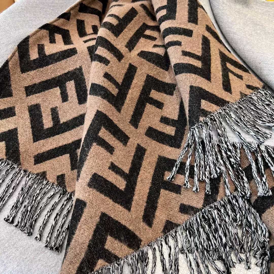 Fendi Double cloak view 16