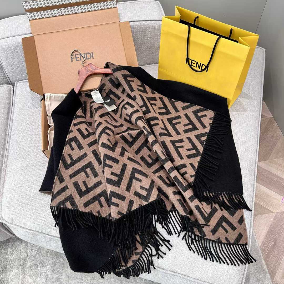 Fendi Double cloak view 26