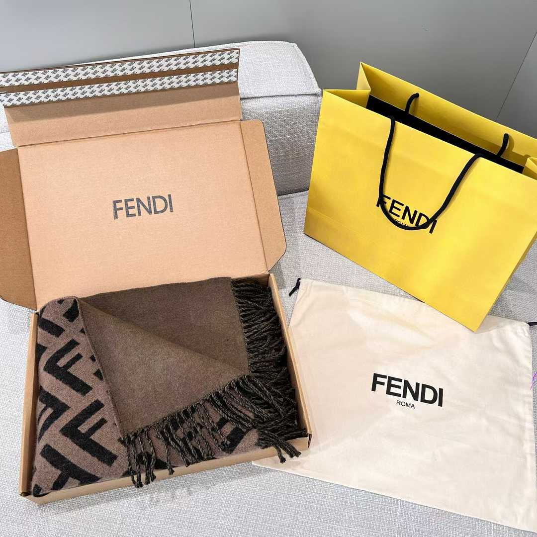 Fendi Double cloak view 9