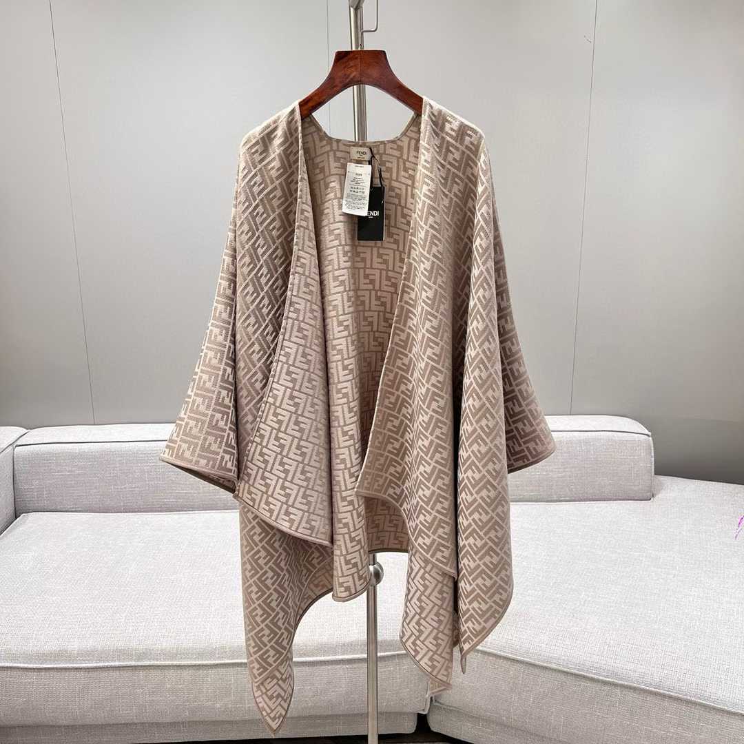 Fendi FF Jacquard cloak view 10