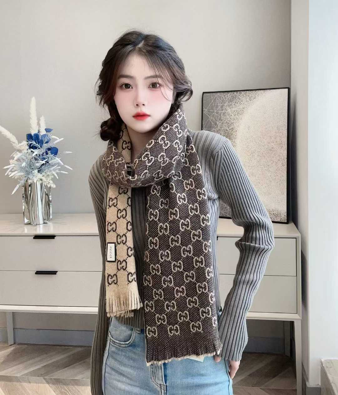 Gucci Scarf view 15