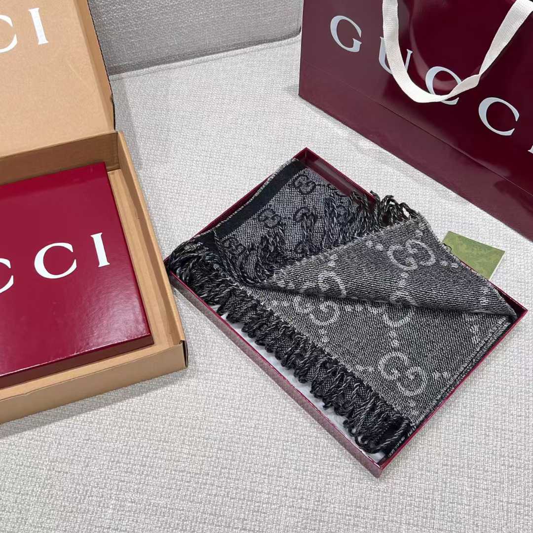 Gucci Scarf view 17