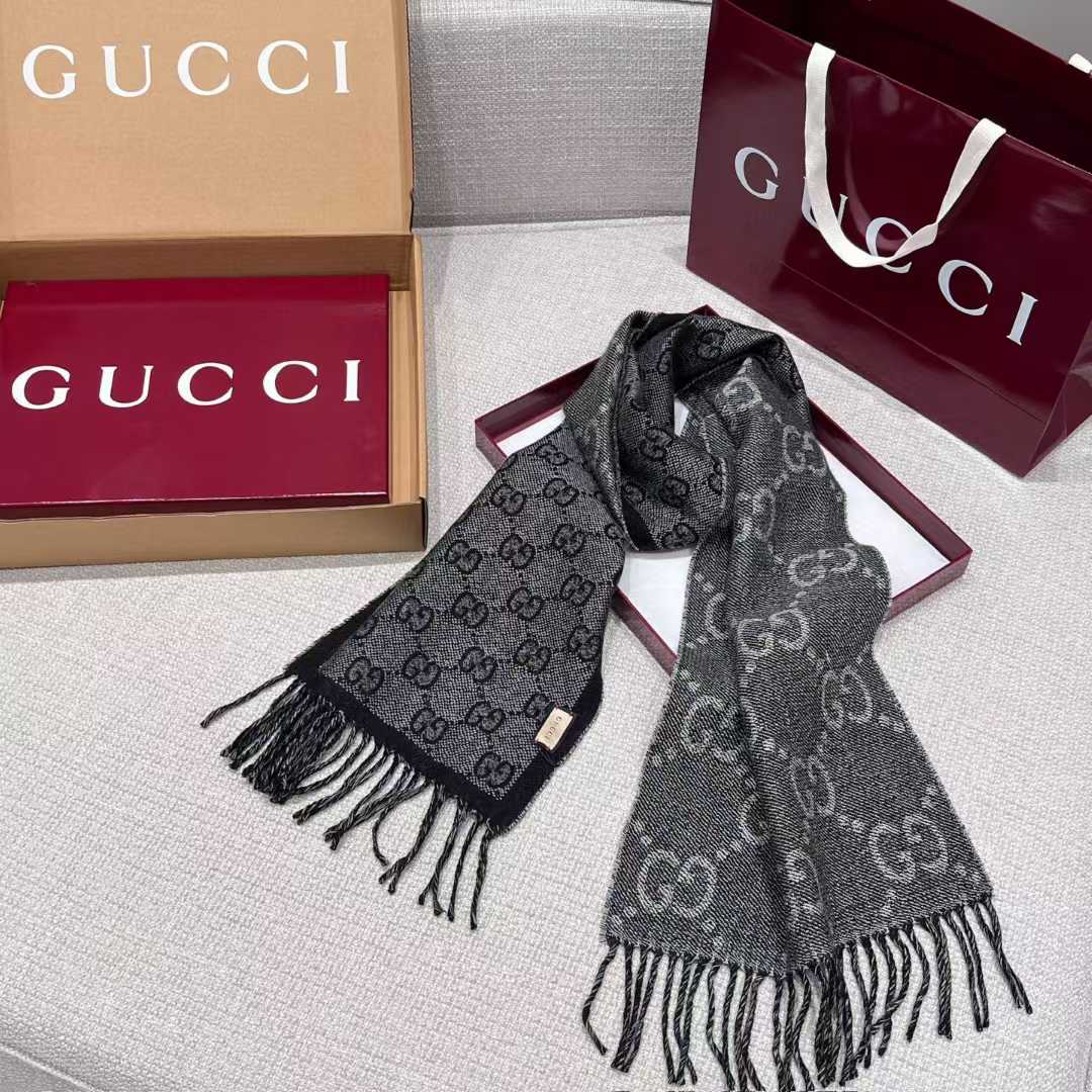 Gucci Scarf view 19