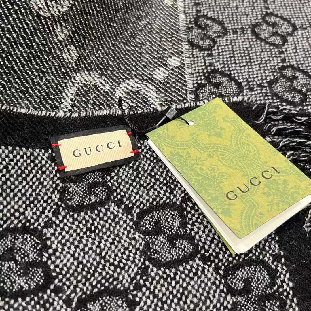 Gucci Scarf view 22