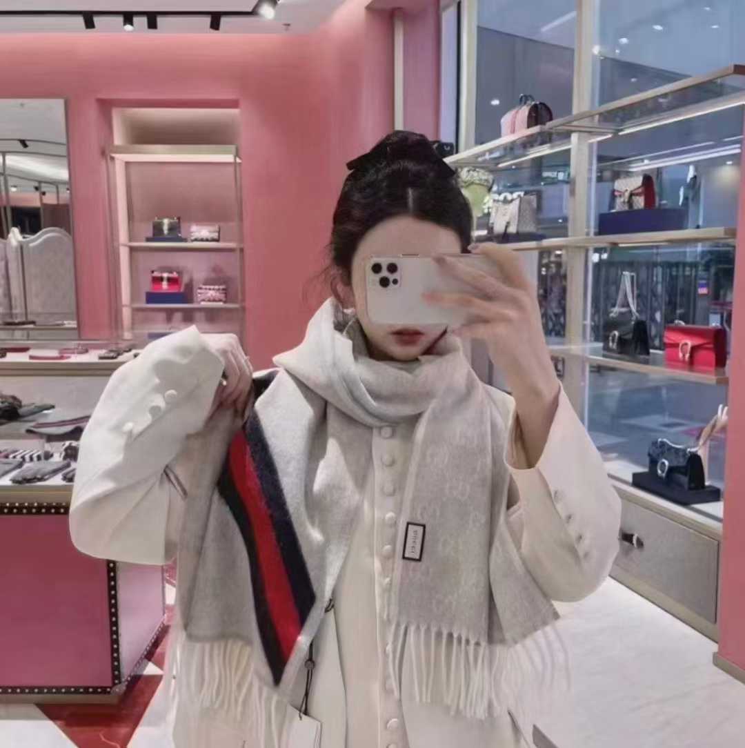 Gucci Scarf view 10