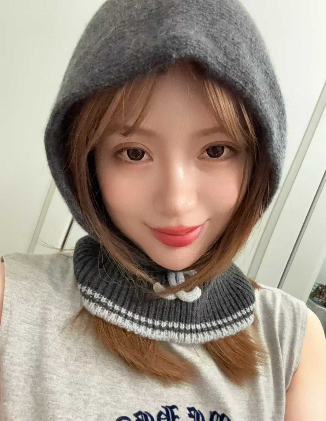 Chanel Cold hat view 8