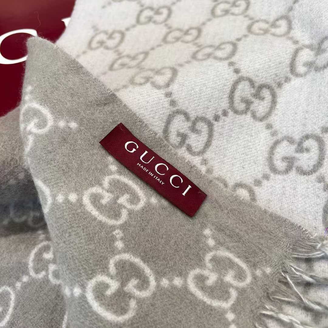 Gucci Silk scarf view 12