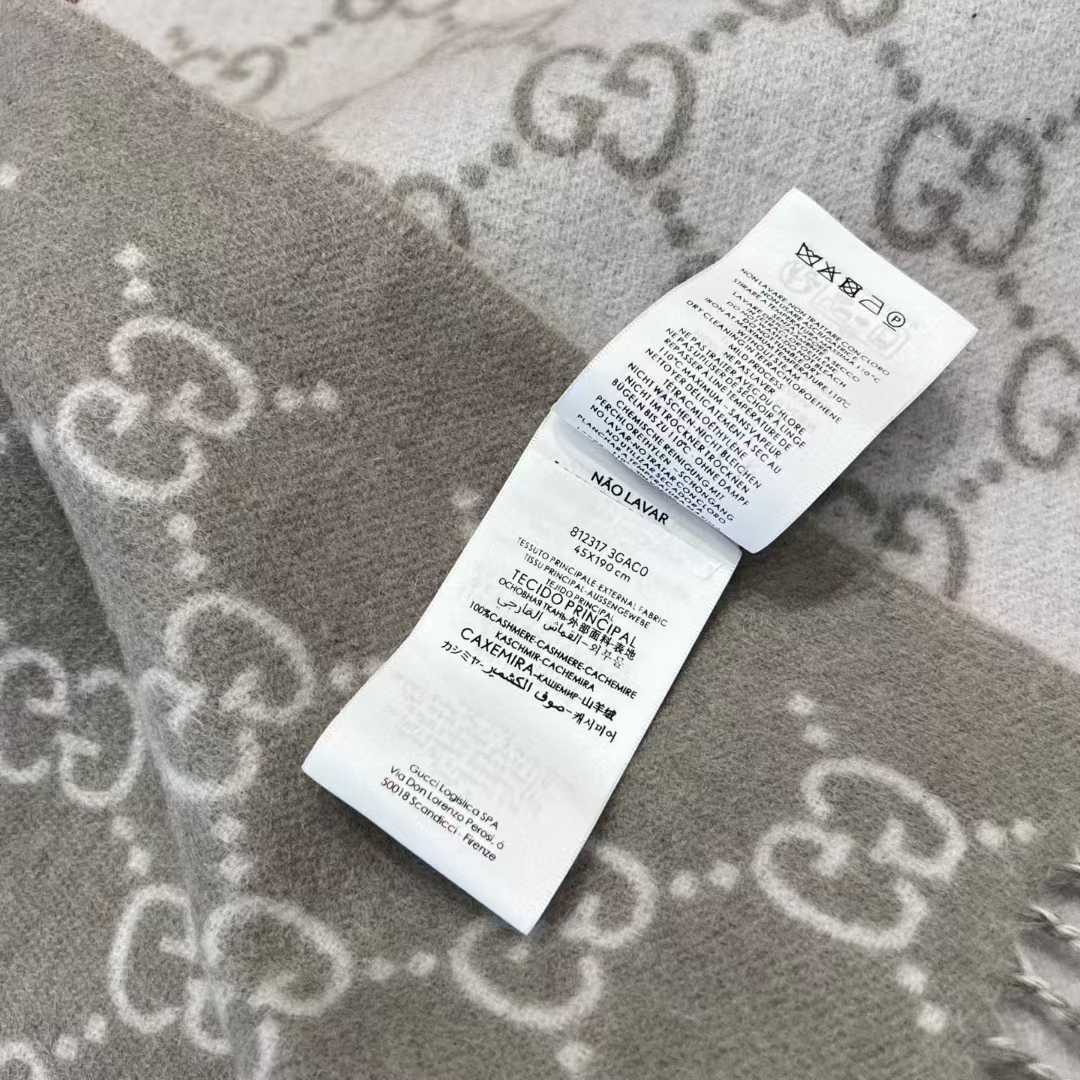 Gucci Silk scarf view 14