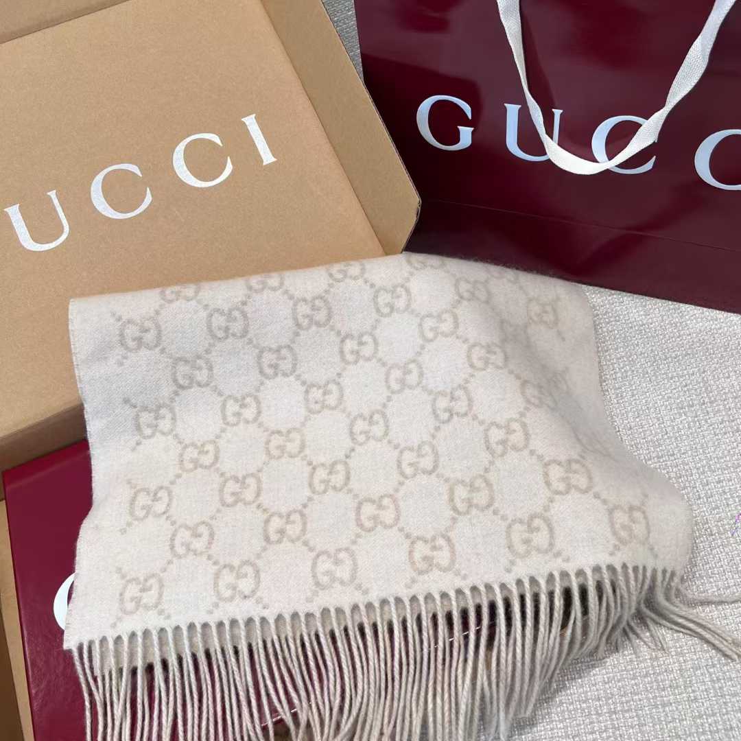 Gucci Silk scarf view 8