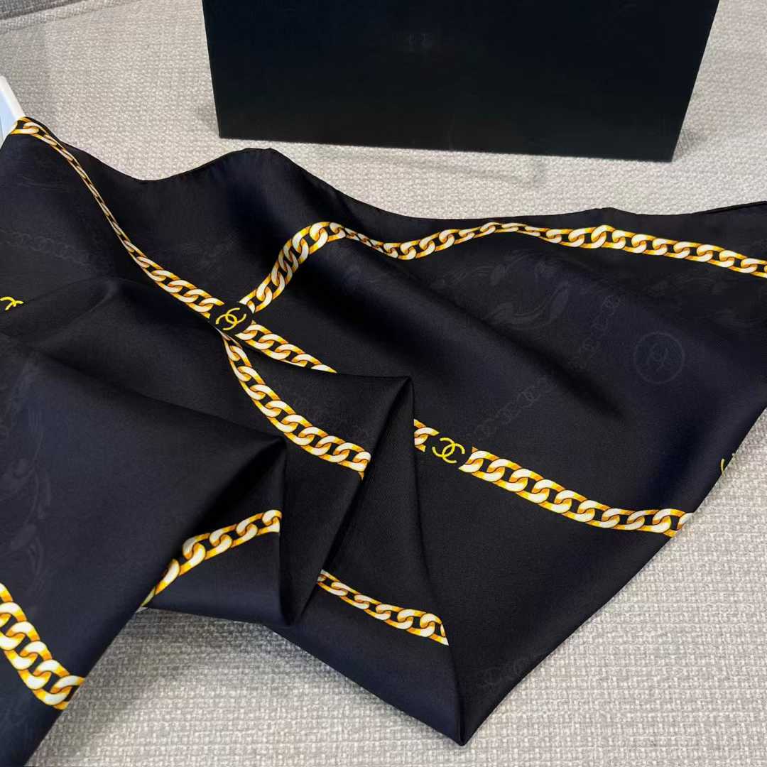 Chanel Silk scarf view 2