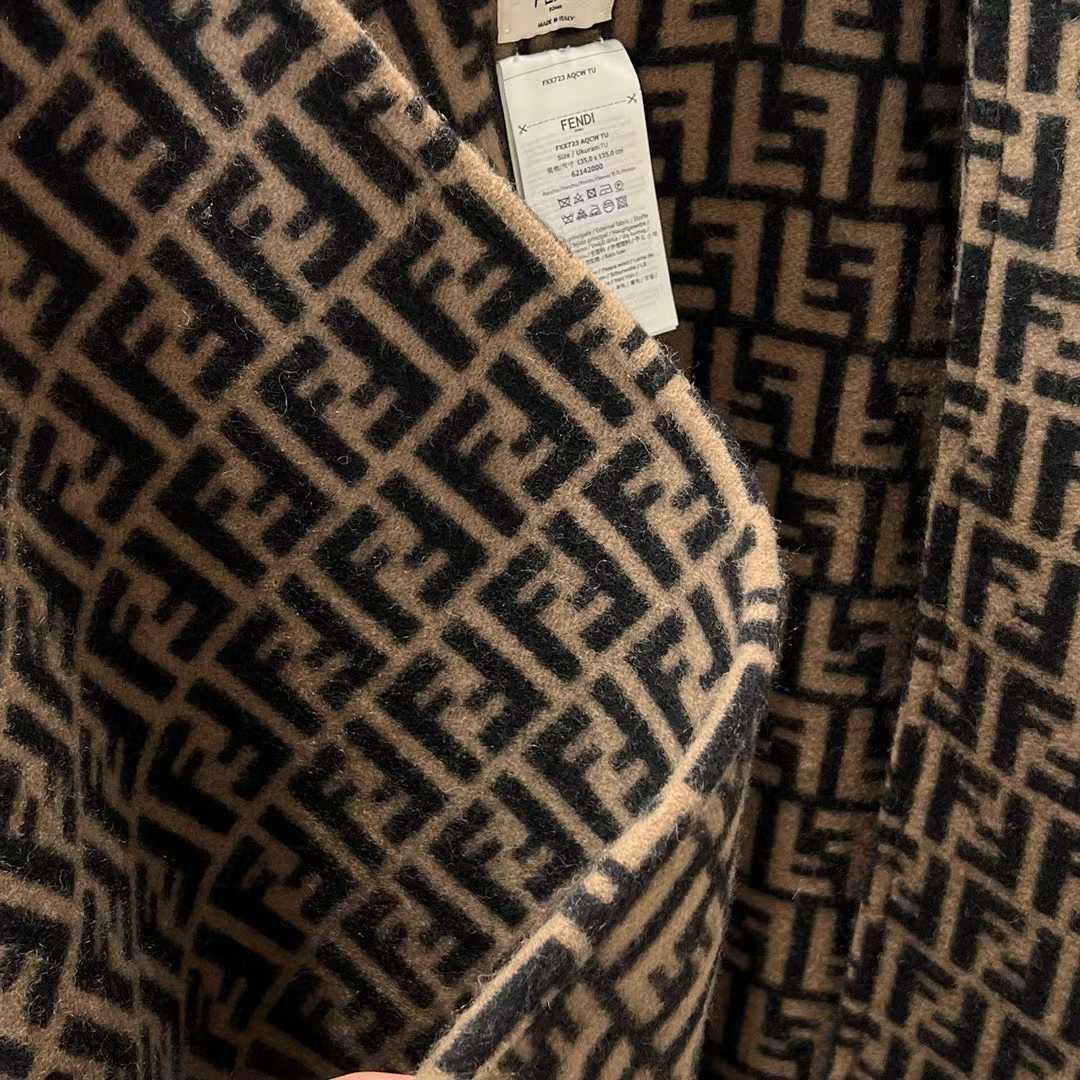 Fendi Shawl view 7